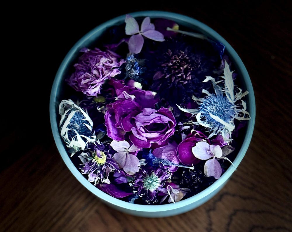 Organic Homegrown Purple Luxury Pot Pourri. Natural real flowers, petals, leaves. Vibrant summer lilac tones Choice of scent. Premium gift