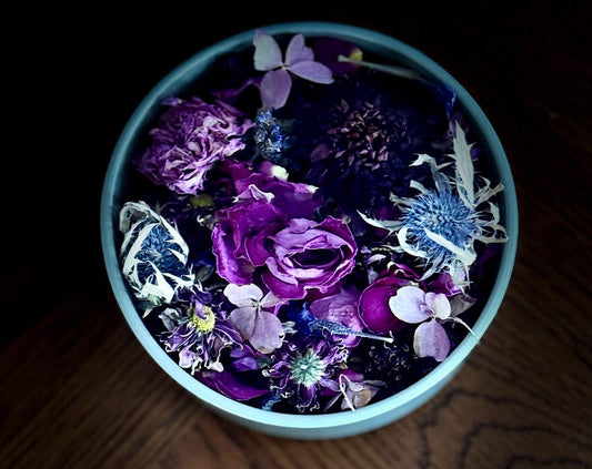 Organic Homegrown Purple Luxury Pot Pourri. Natural real flowers, petals, leaves. Vibrant summer lilac tones Choice of scent. Premium gift